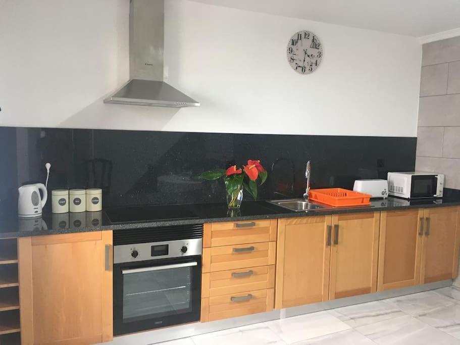 Casa Dos Avos Domingos & Matilde Villa Estreito Da Calheta Екстериор снимка